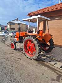 Tractor Univesal UTB 445