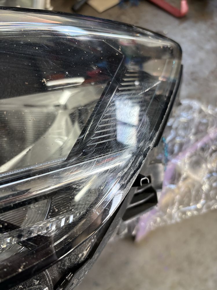 ляв фар за vw passat b8.5 //3G1941035P