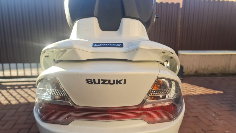 SUZUKI burgman 400