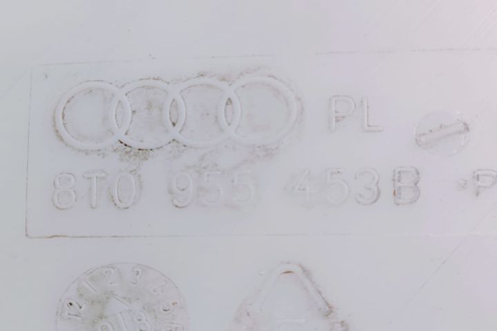 Vas Lichid Parbriz  vas strop gel 8T0955453B Audi A5 8T seria