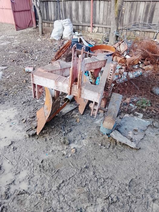 Tractor universal 445