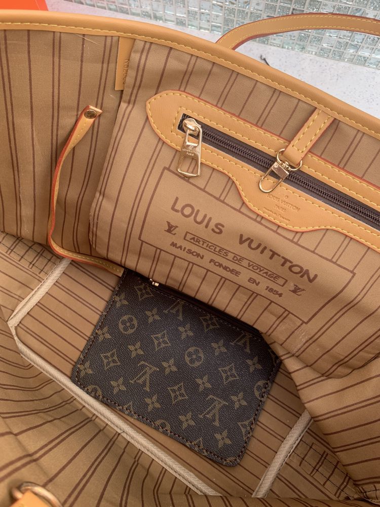 Geanta Louis Vuitton Neverfull