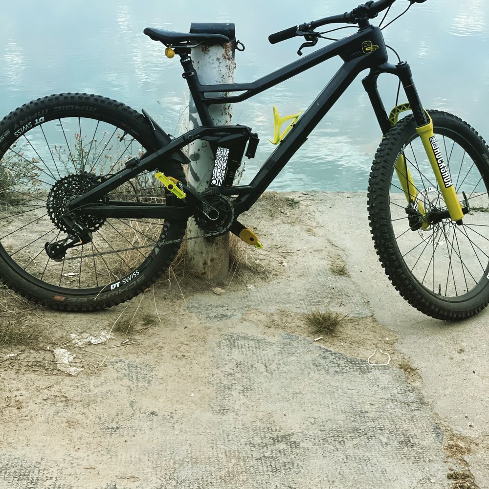 Bicicleta enduro Radon jab 9.0 (nu canyon, scott, yt)