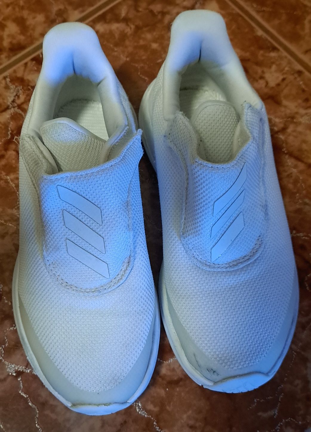 Adidași "Adidas" albi,nr 31,5