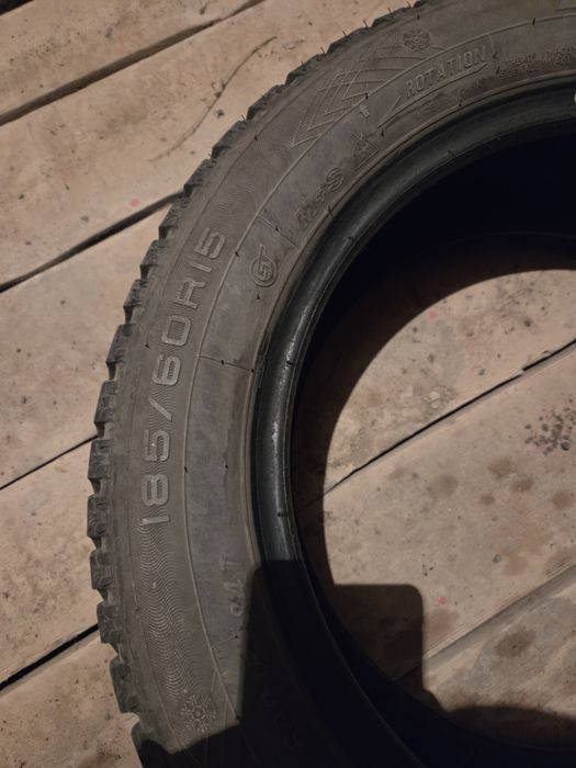 Шины 185/65 зимние.