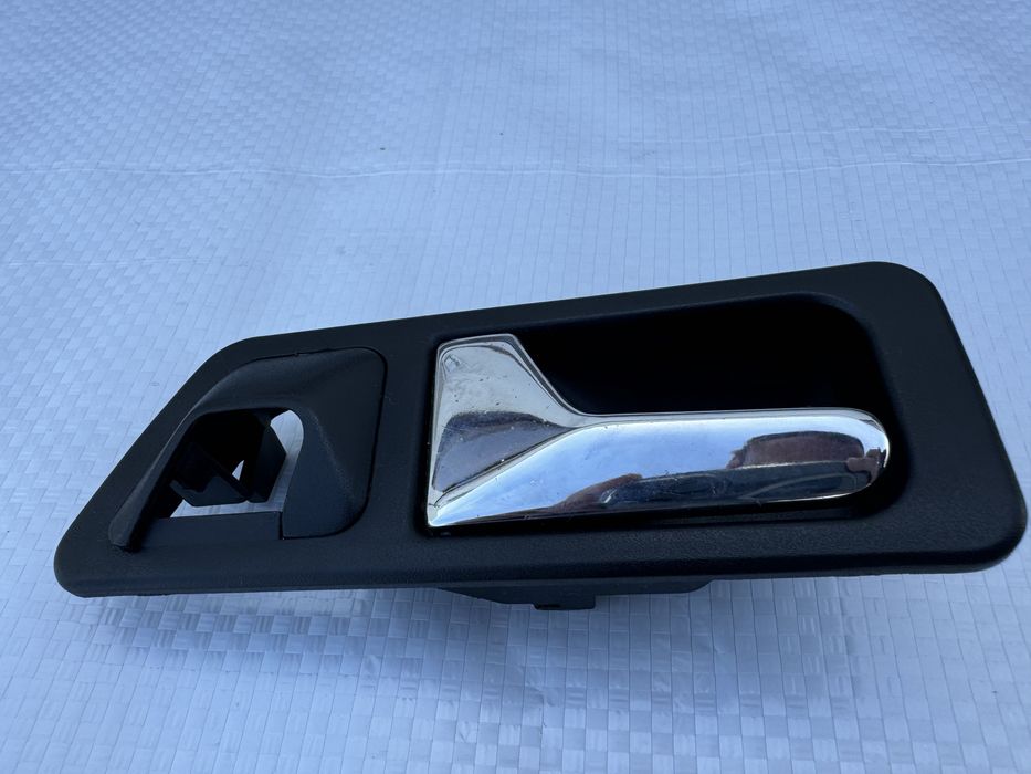 Мерцедес 190 на части