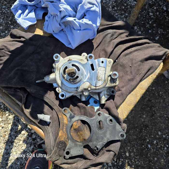 Здравейте,продавам двигател за Peugeot 3008 2.0BlueHD EAT8  181 2018г