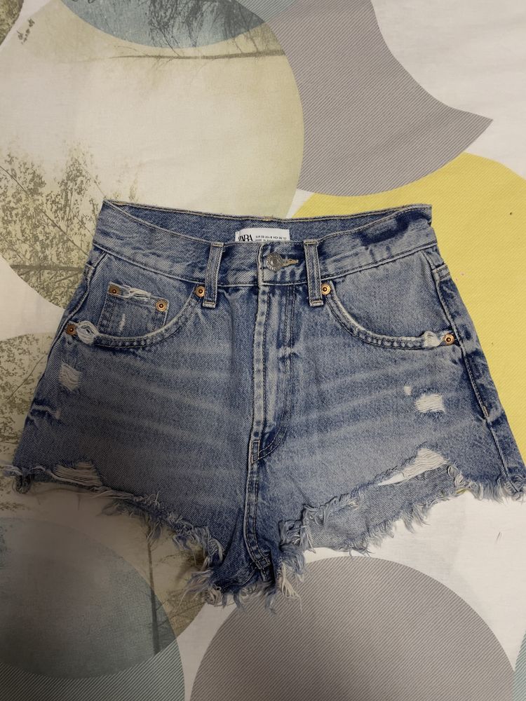 Къси панталонки Zara, Bershka, Bark