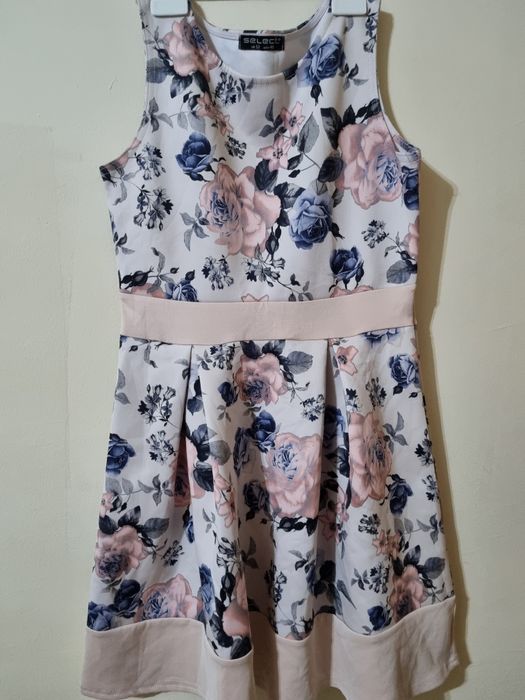 Rochie femei înflorată