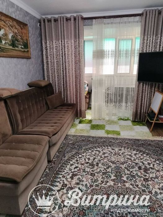 Продаётся 2в 3-комнатная Интерпол