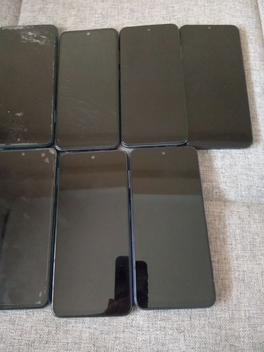 Vând Samsung galaxy  j4 plus