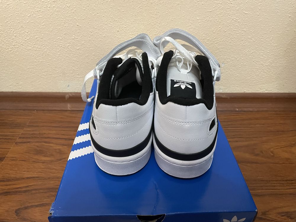 Мъжки маратонки Adidas Forum low 45 1/3