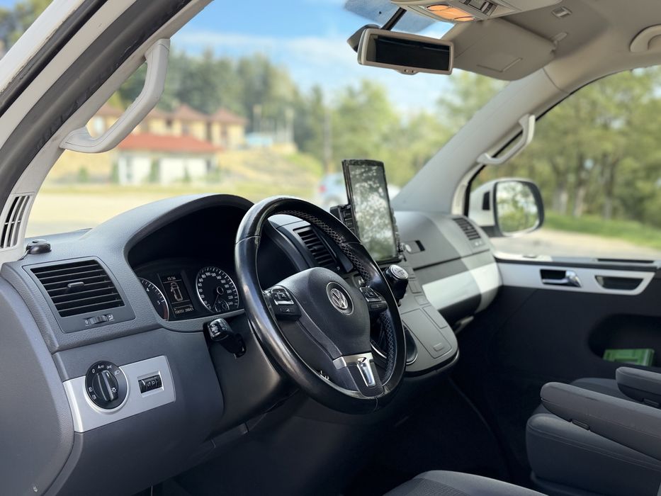 Volkswagen Caravelle 2.0 tdi 180 cp