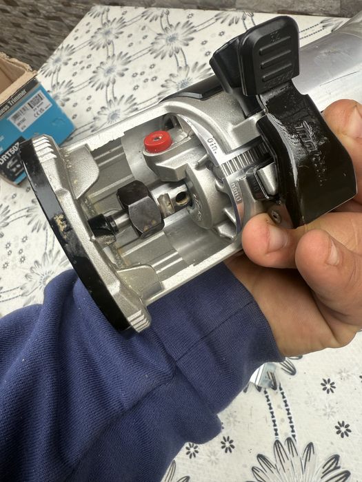 Акумулаторна Челна Фреза Makita 18v