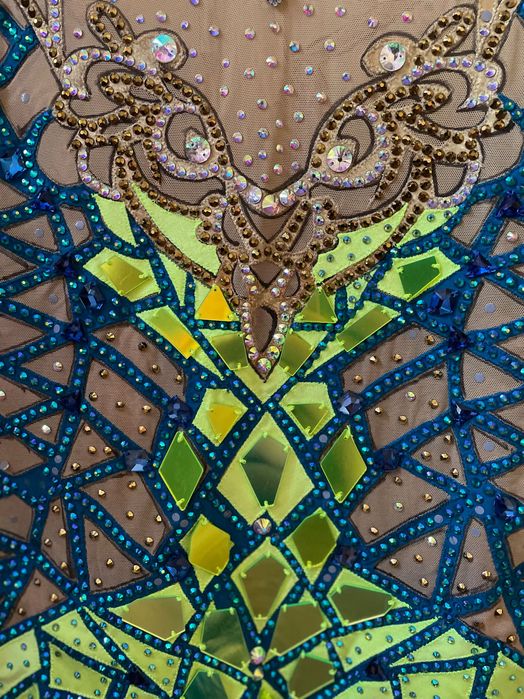 Трико за художествена гимнастика