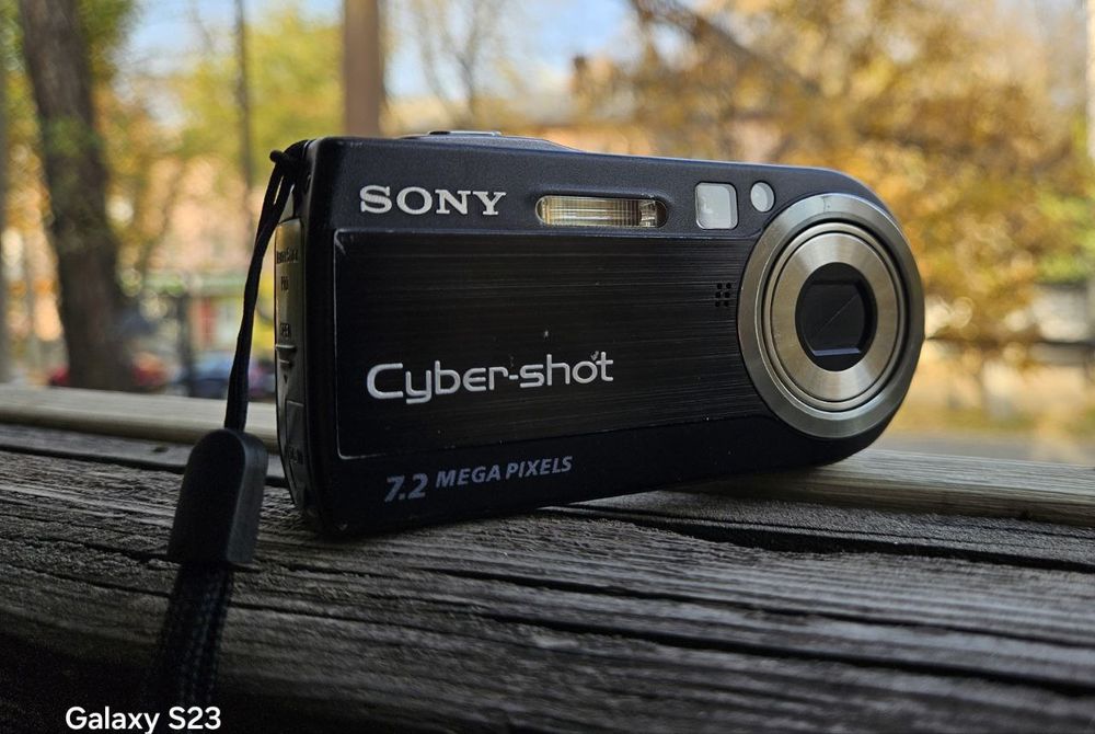 Цифровой фотоаппара Sony Cyber-Shot