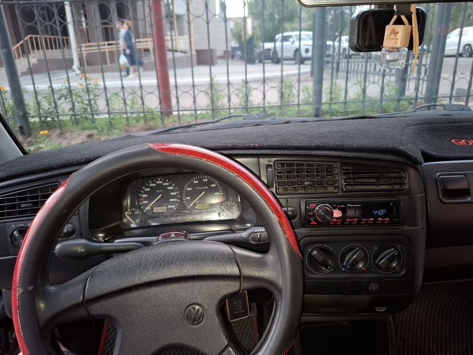 Продам гольфа 3 1993г.в.