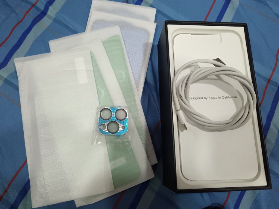 IPhone 11 pro запазен + протектори
