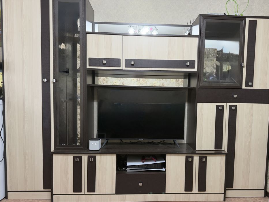 Продам стенку в гостинную