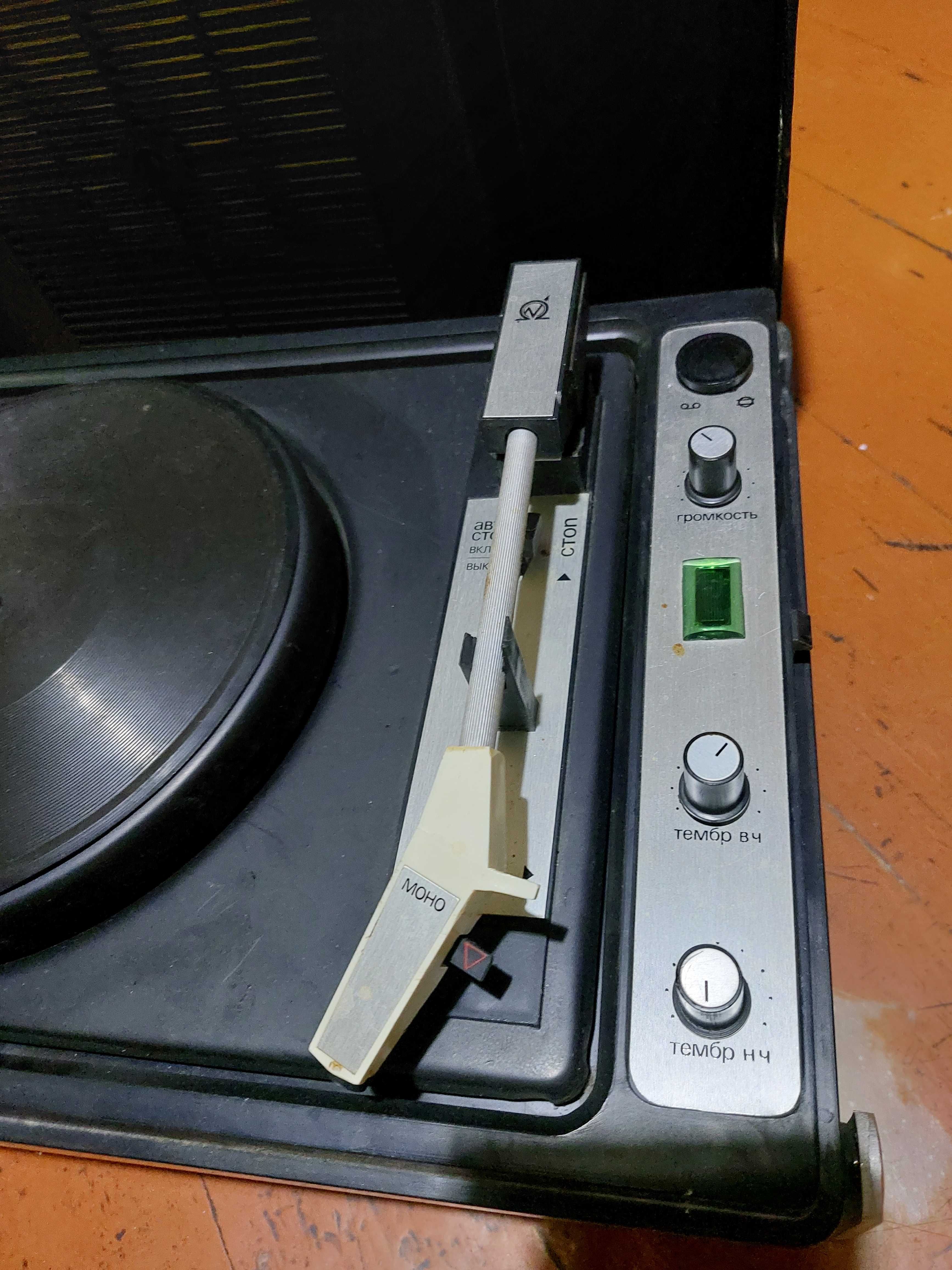 Продам проигрыватель Концертный 304