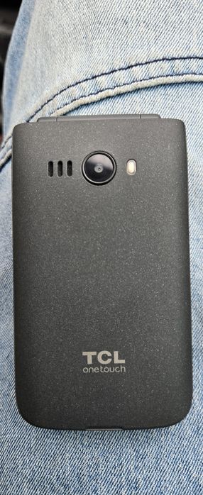 Telefon cu clapetă în ARAD