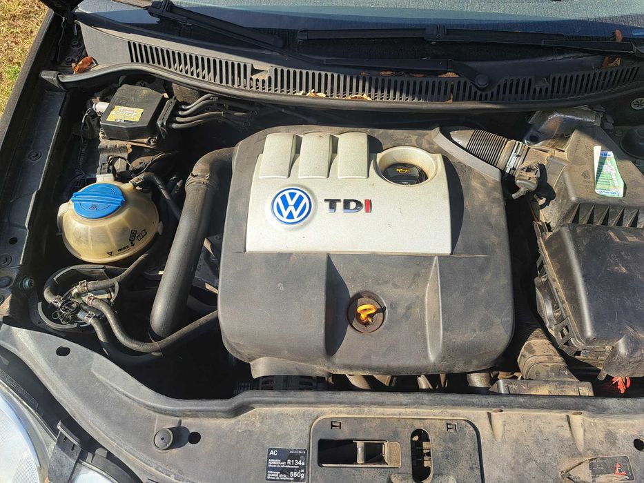 autoturism marca volkswagen polo berlina