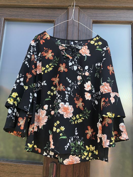 Vand cămăși impecabile.