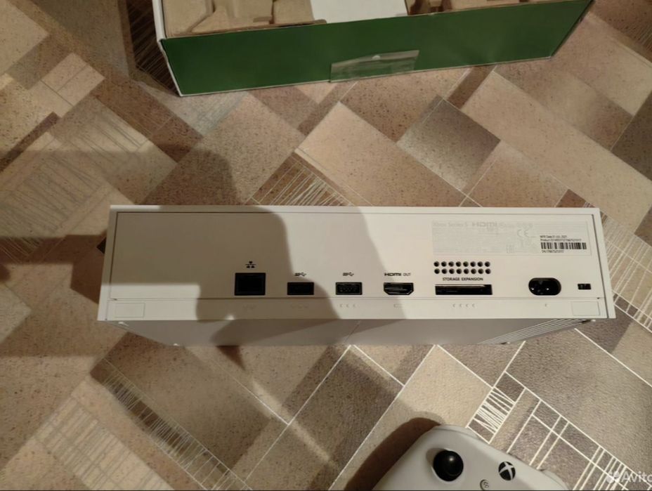 Xbox Series S в идеальном состоянии