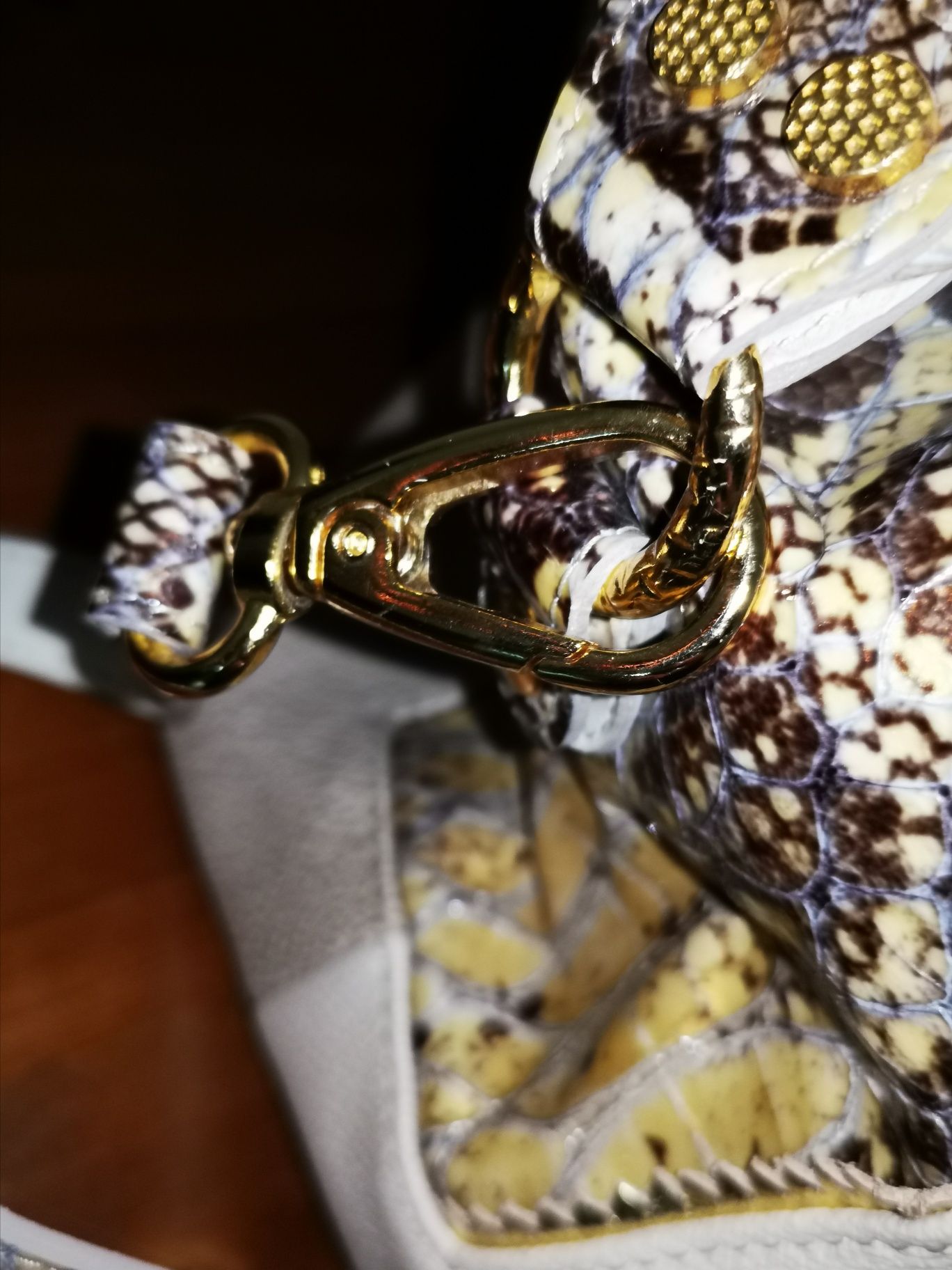 Designer Bag Чантата е модел на марката Cavalinho. Като нова