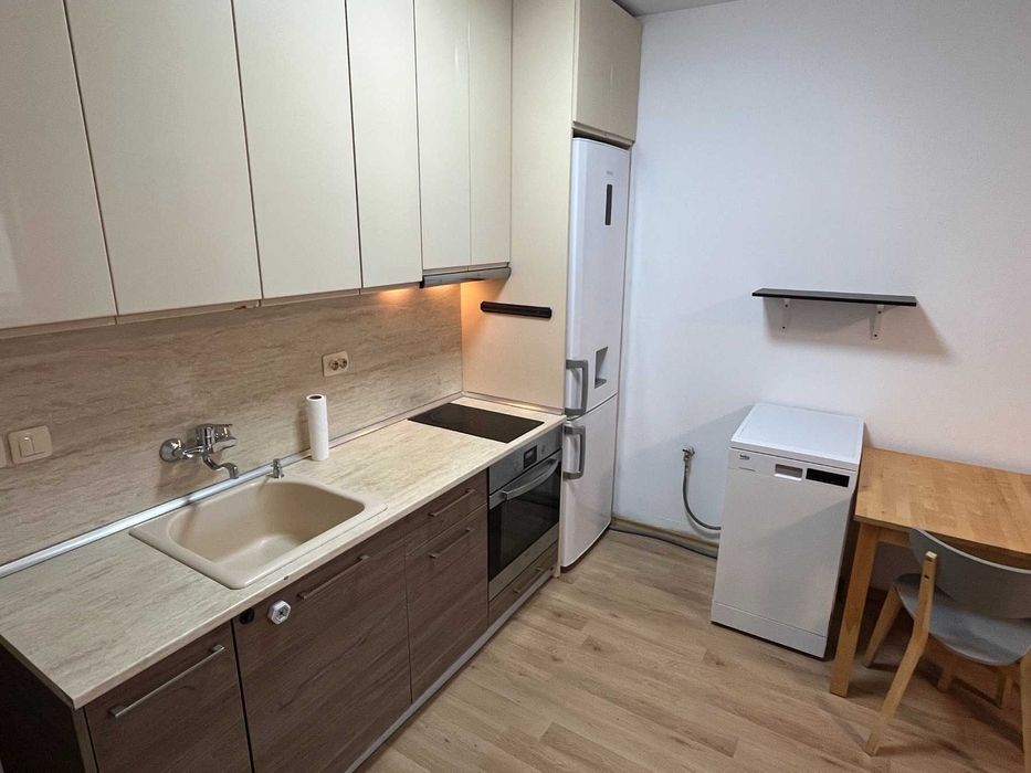 Дава се под наем Двустаен апартамент в София, Белите брези - 65 кв.м за 563 € - Снимка #2