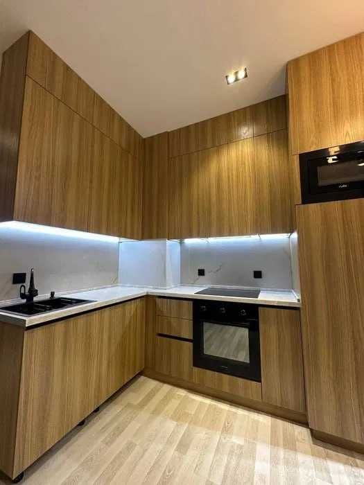 1-комнатная квартира-студия, 35.9 м², евро, U-Tower, эт.14/27, с меб!`