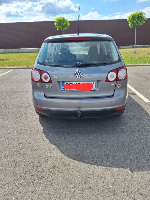 Vînd Golf5 plus 1,6 benzină