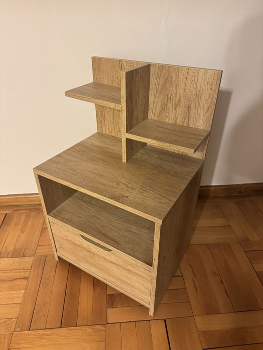 Noptiere 2 cu 2 gratis