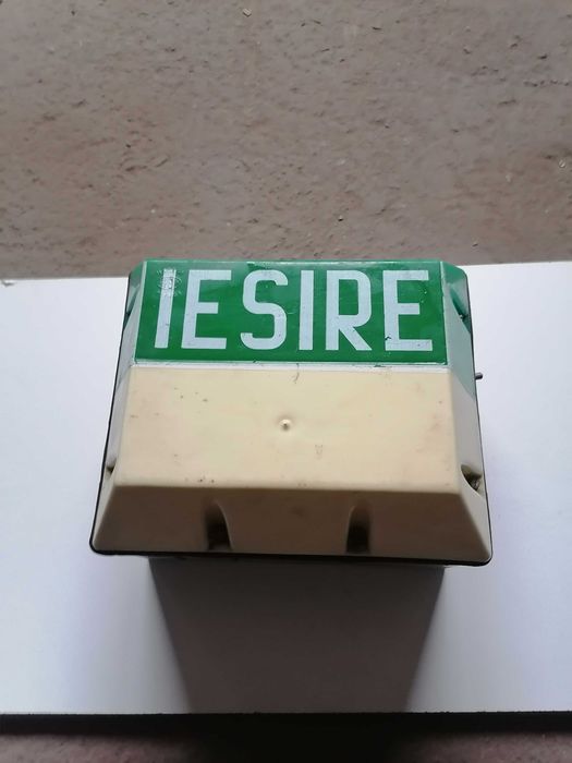 Lampa vintage ieșire