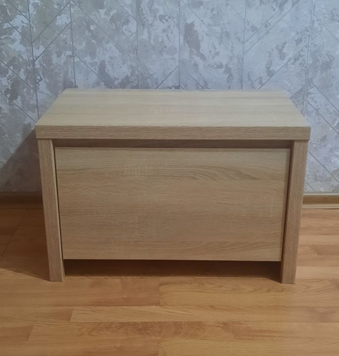 Деревянная тумба