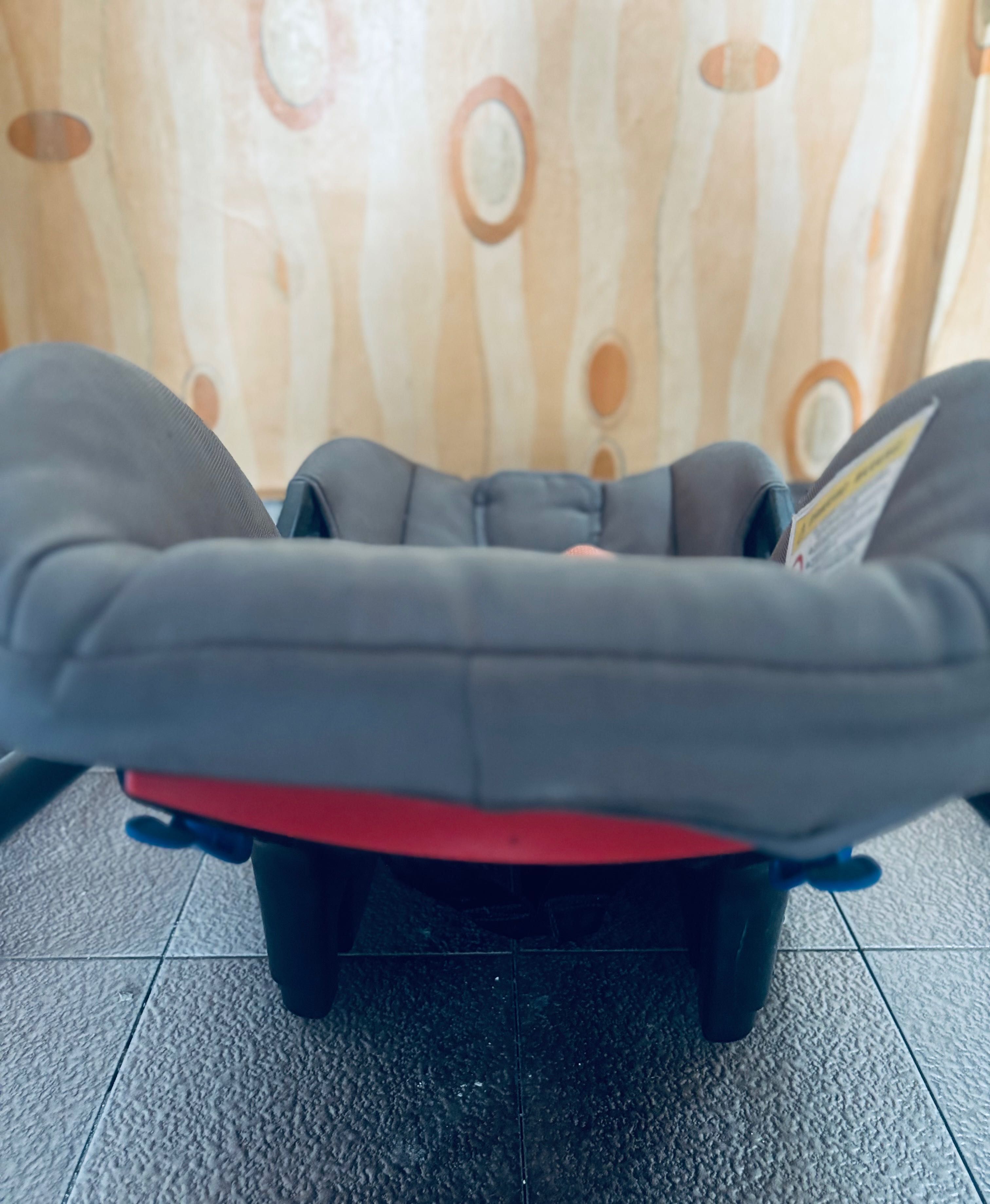 Детско столче за кола Chipolino