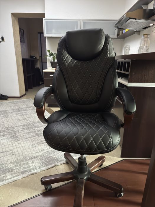 Продам офисное кресло