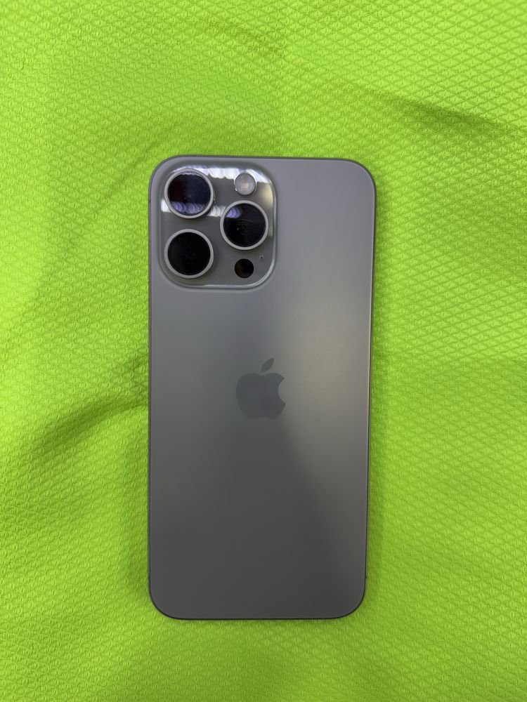 Sotiladi iphone 15 pro max 256 Gb