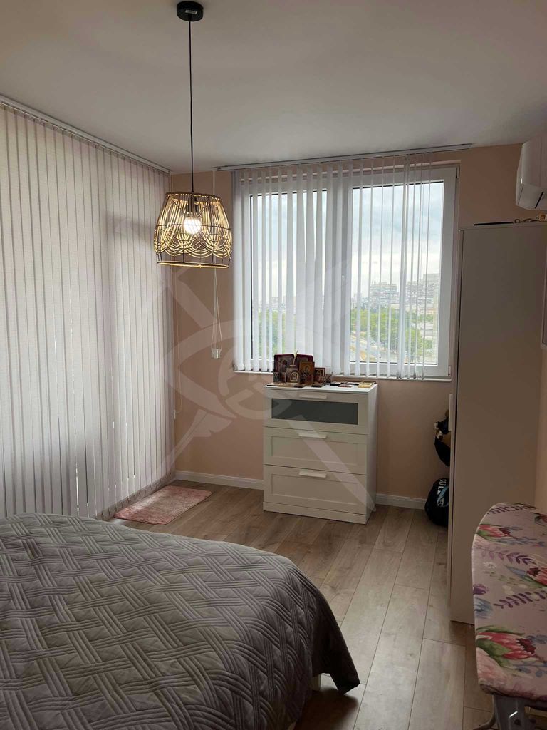 Дава се под наем Двустаен апартамент в Варна, Бриз - 65 кв.м за 600 € - Снимка #4