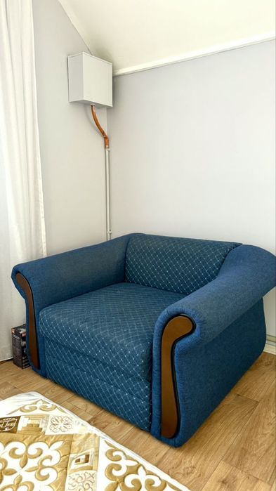 Кресло, 5000 тенге