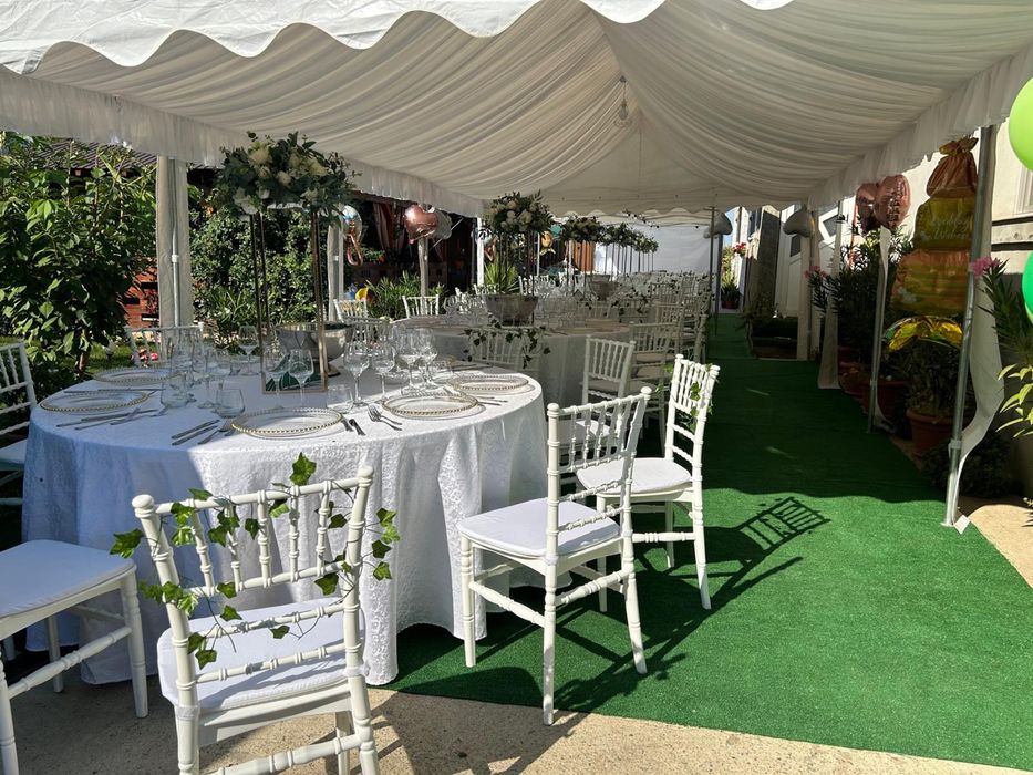 Inchiriem corturi, mese , scaune , vitrine frigorifice dozator de bere