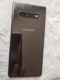 Vînd Samsung Galaxy s10 plus că nou pentru mai multe detalii nr