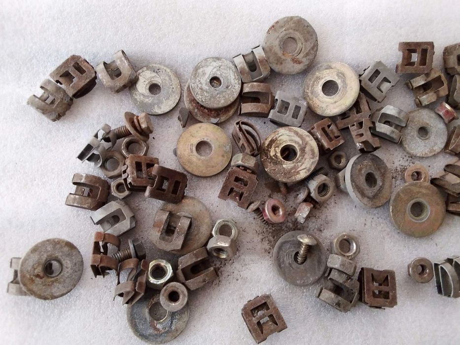 Щипки,емблема и др. за Мерцедес W124, Mercedes