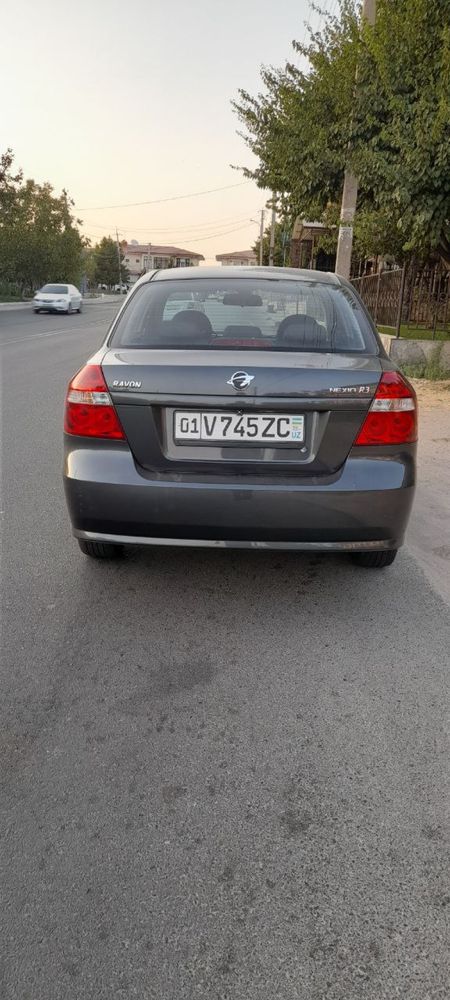 Нексия 3 равон сотилади