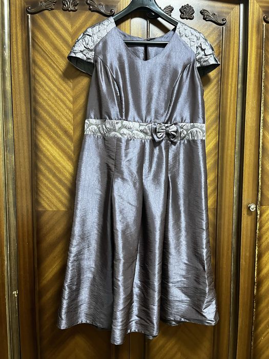 Дамска официална рокля