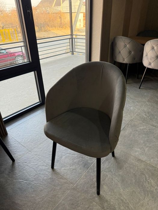 диван стол стуля