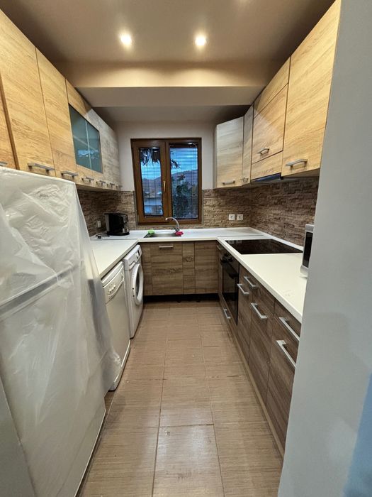 Под наем Етаж от къща