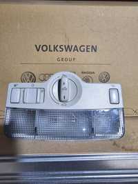 Plafoniera originala Volkswagen Golf 4 / Bora / Passat B5 B5.5 / Skoda