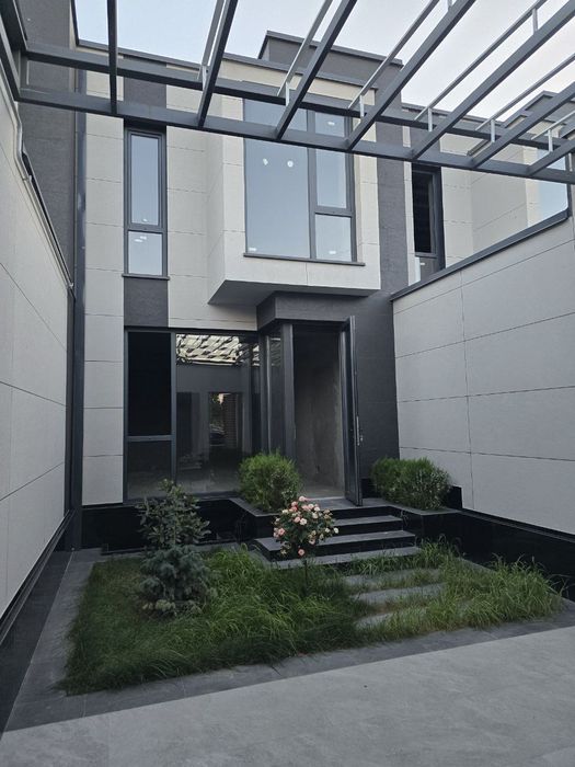 Продажа 1,4 сотки, 2 этаж, 5 хона 3 санузел