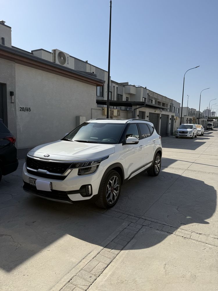Продаю Kia Seltos 2021 Premium( Фуловая) позиция